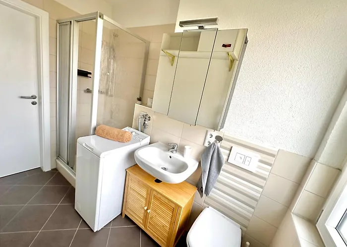 2-raum-wohnung Mit Balkon *